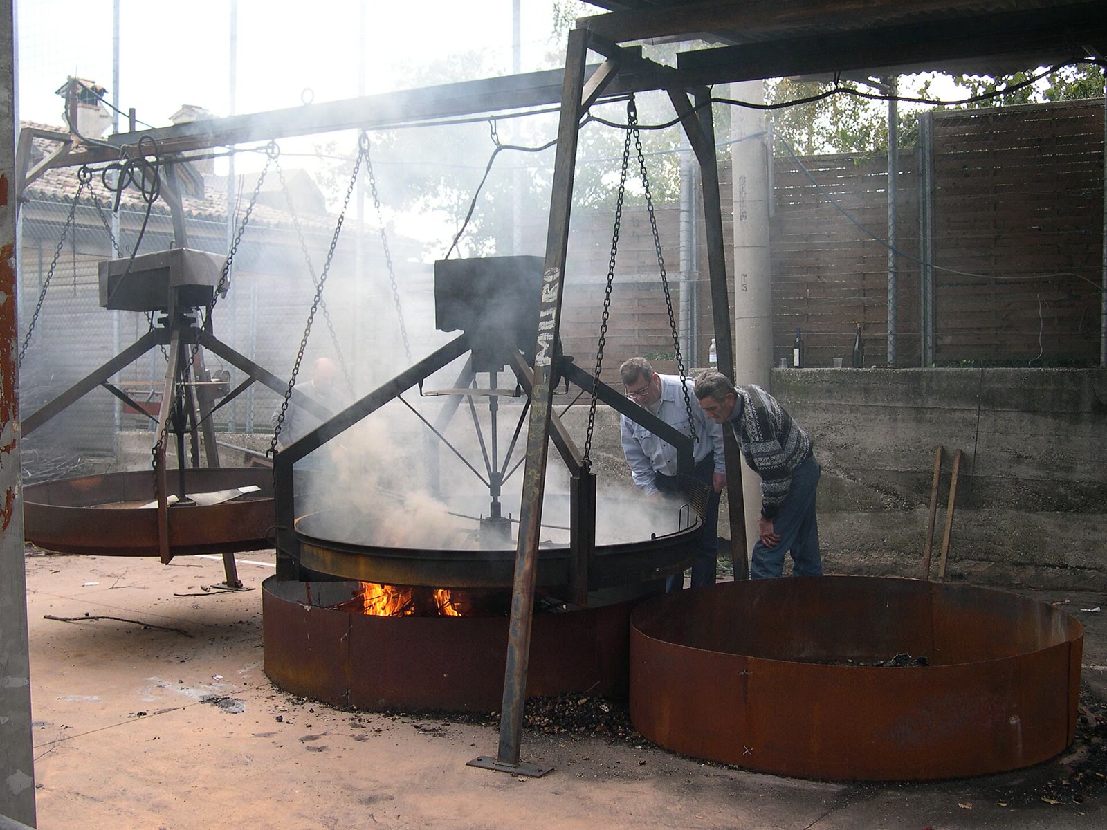 Roasting pan: Roasting chestnuts